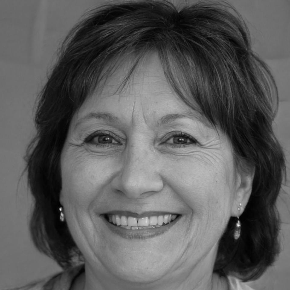 Financial advisor Pippa Lindenfield helping client with documentation