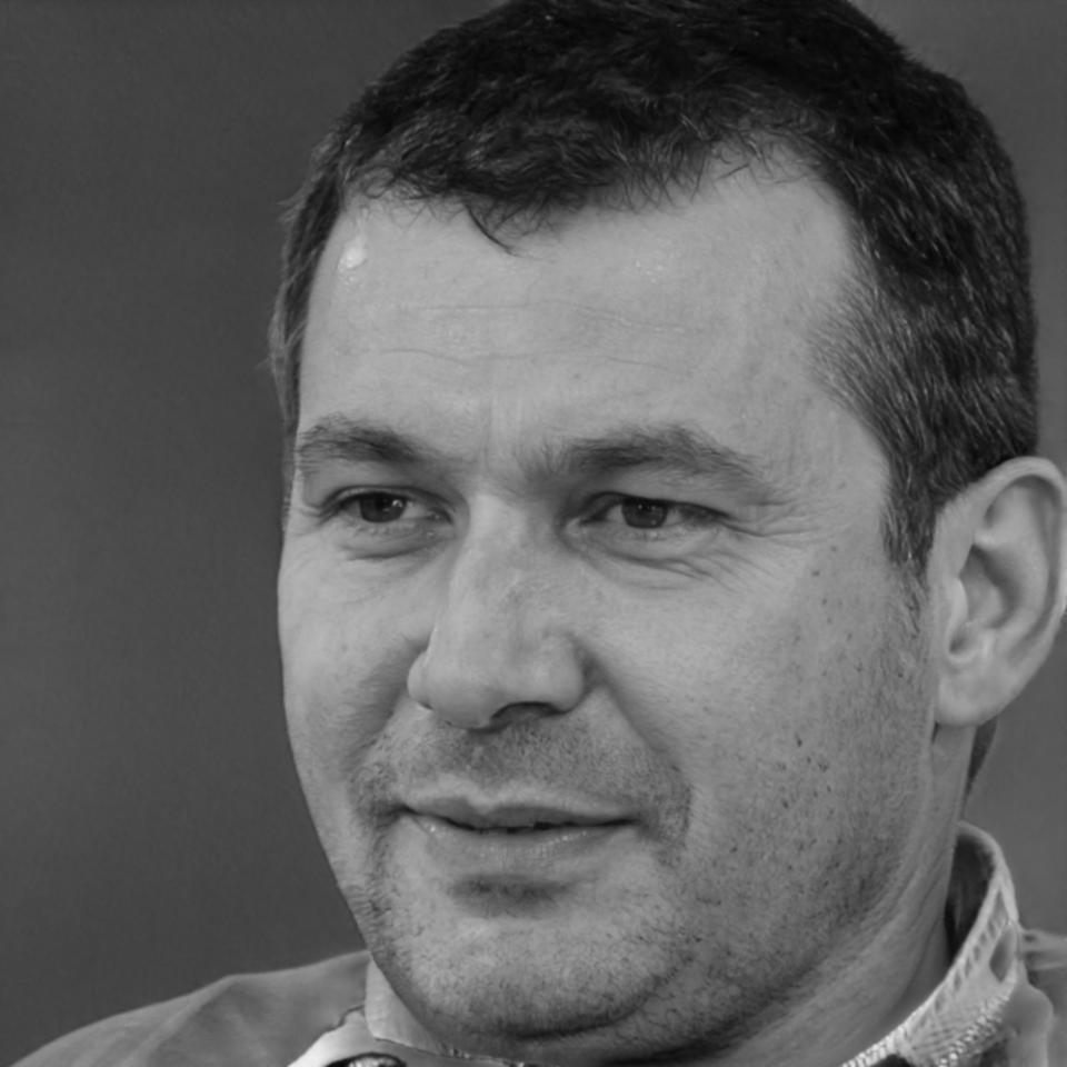 Portrait of cash flow specialist Henrik Lindström